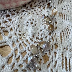 N209 Elegant Mother of Pearl Silver Necklace